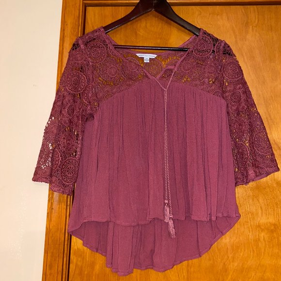 AE Laced Blouse - Picture 1 of 4
